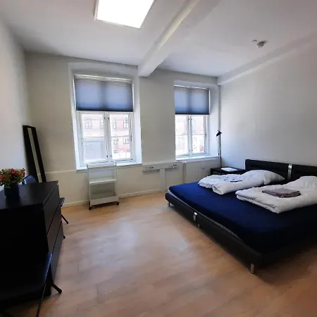 7 In C Apartment *