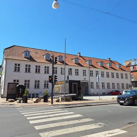 7 In C Apartment Odense